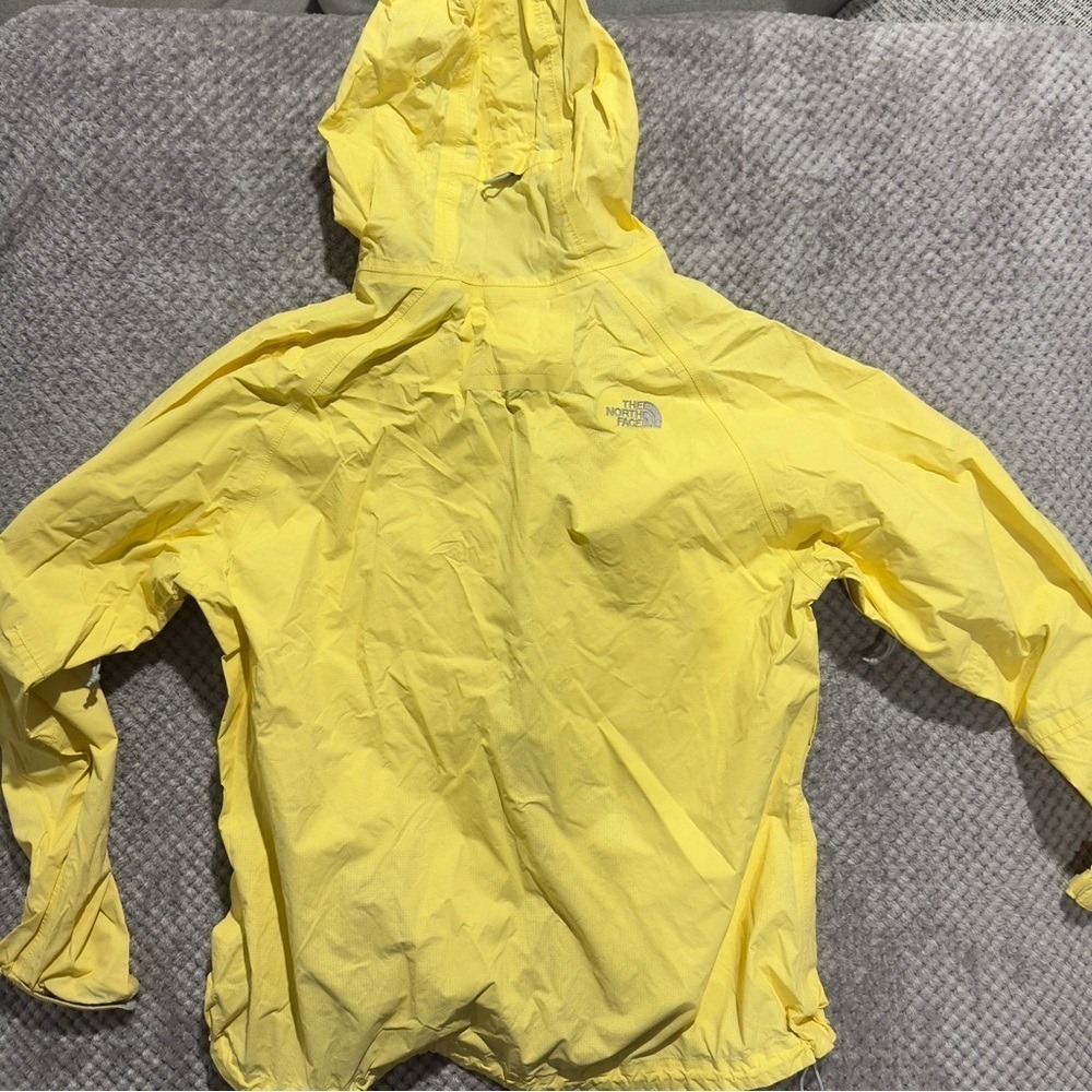The North Face Women's Yellow Windbreaker Jacket | Size L - Picture 6 of 7